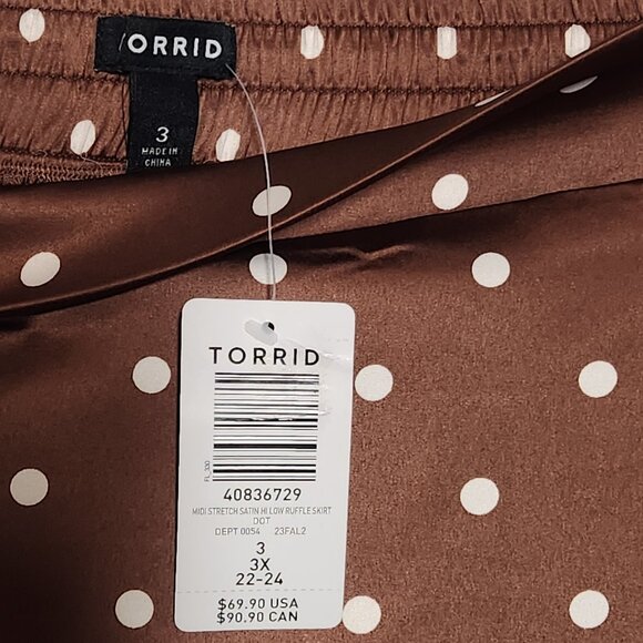 NWT – Torrid Stretch Satin Hi-Low Ruffle Skirt - Size: 3 (22W/24W) Price is FIRM - Picture 3 of 5